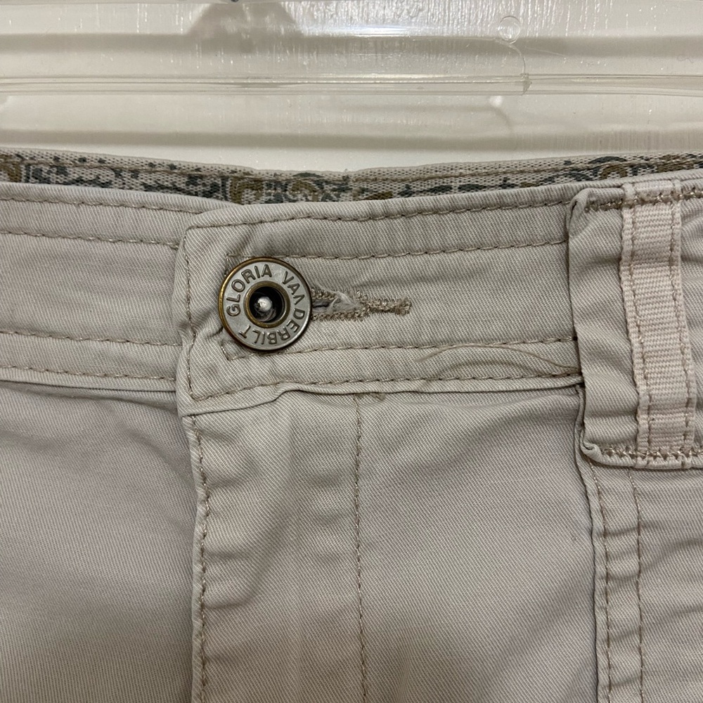 Gloria Vanderbilt Beige Capris Pants - Picture 5 of 8